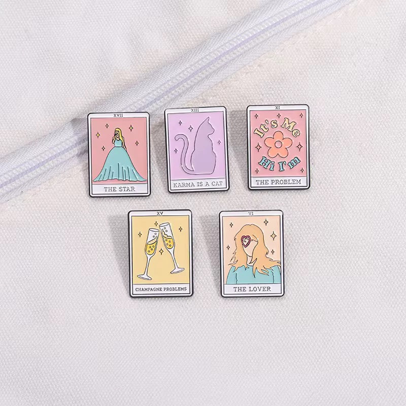 Tarot enamel Pins